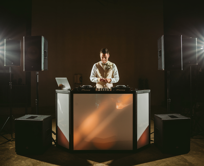 DJ mariage mixte Martigues 13 : Guide Complet